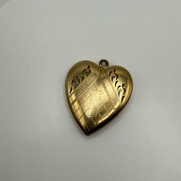 Vintage Gold Filled Heart Locket Pendant - Picture 1 of 5